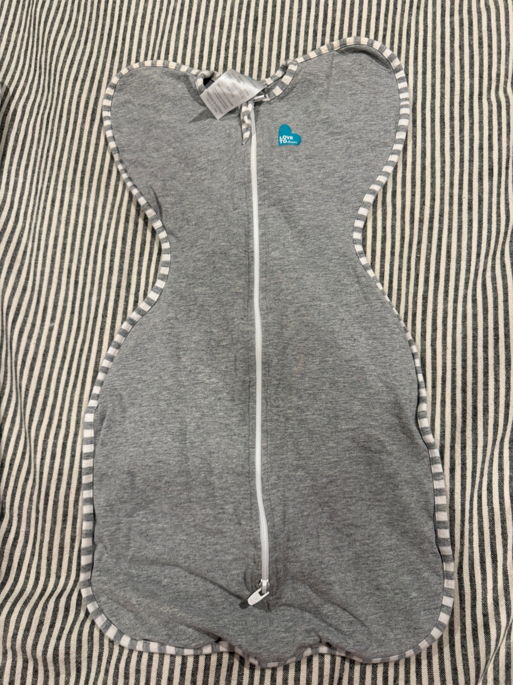 Love to Dream Size Small Gray Swaddle